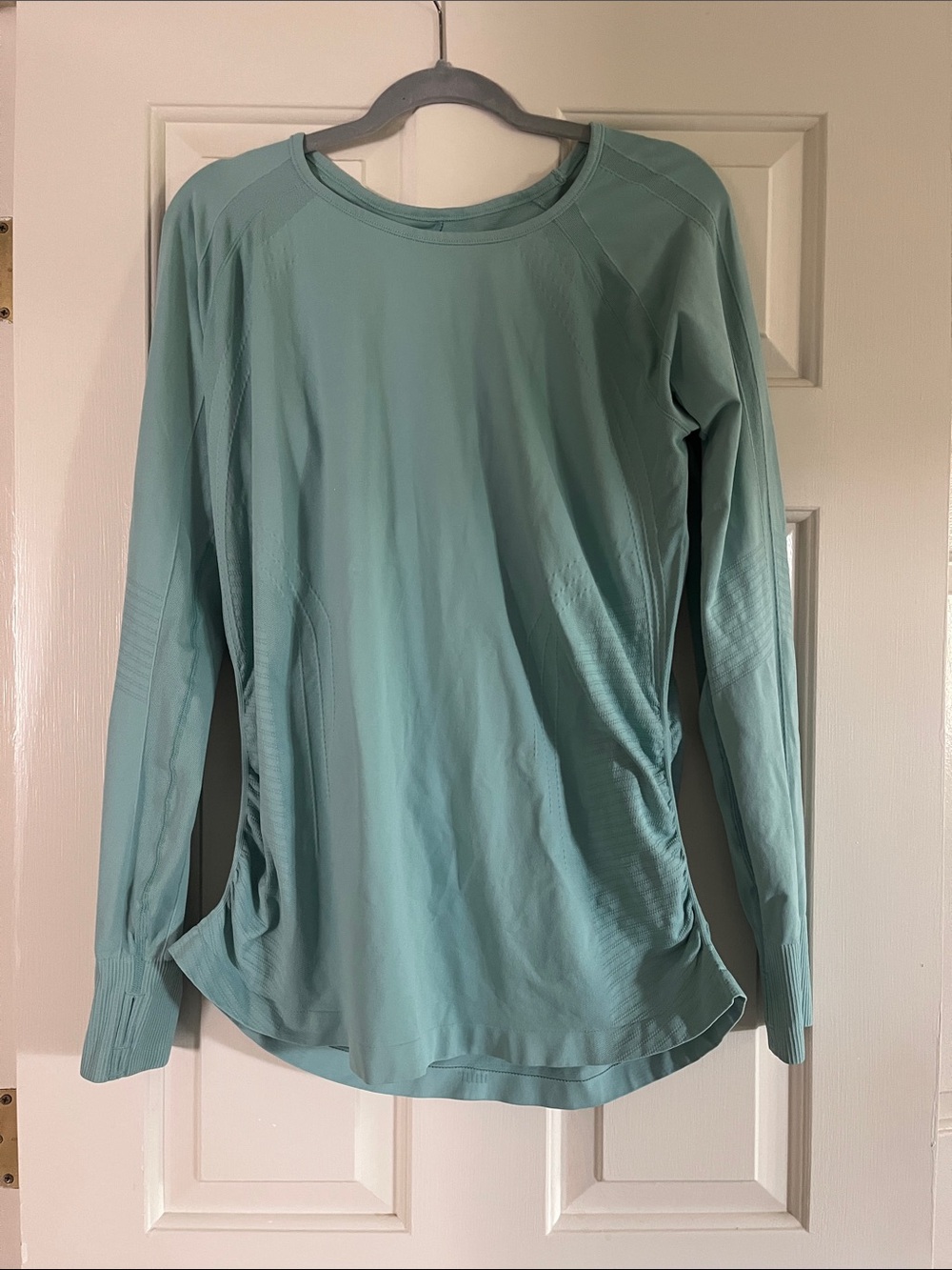 GAIAM Women's Light Teal Long-Sleeve Performance Top